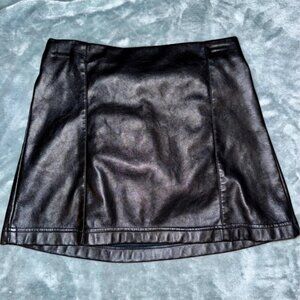 Faux leather mini skirt